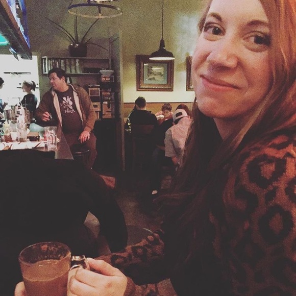 Meet your Posher, Jennifer - Picture 6 of 8